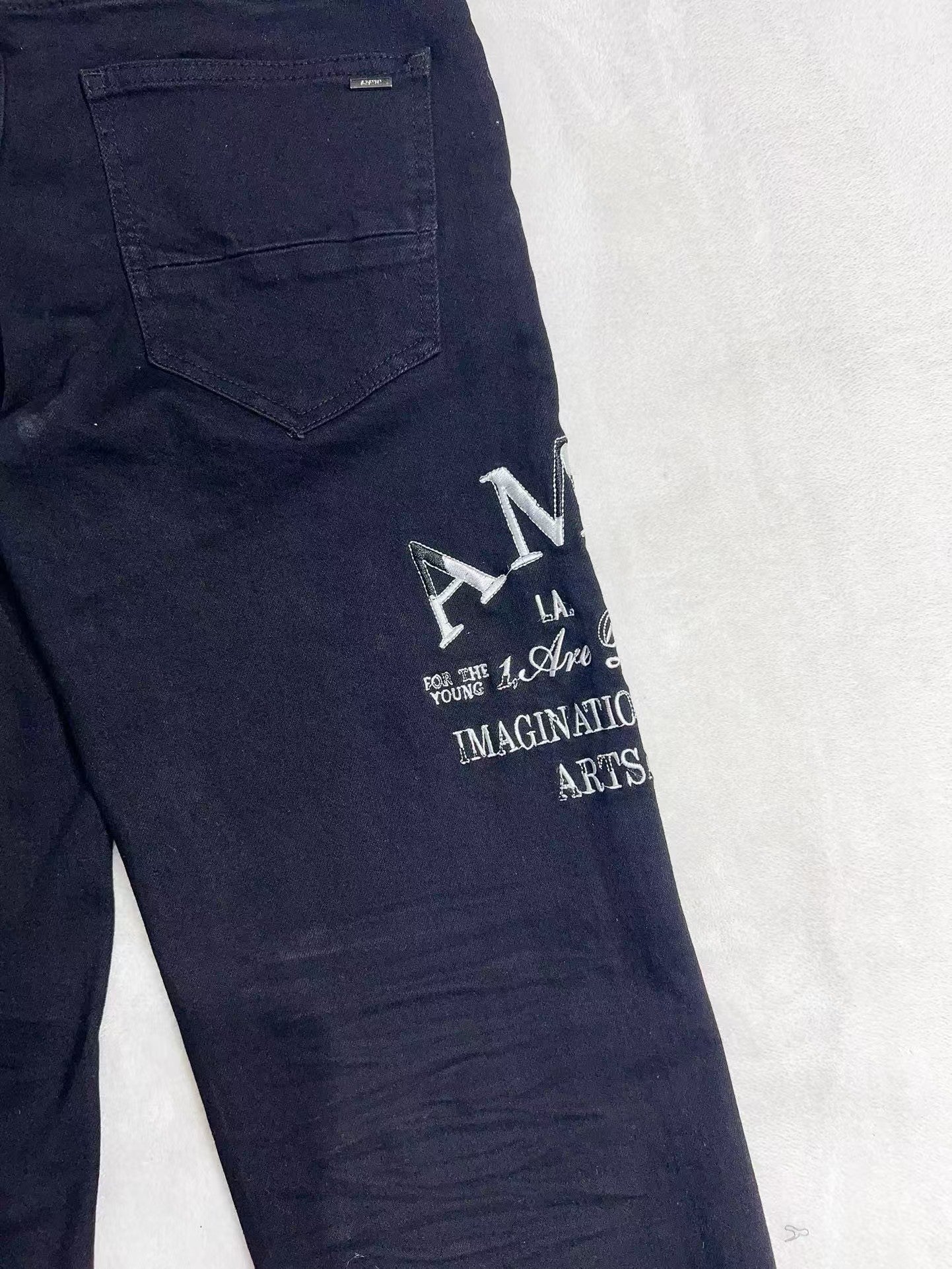 「#1856」Amiri slim fit petite straight jeans
