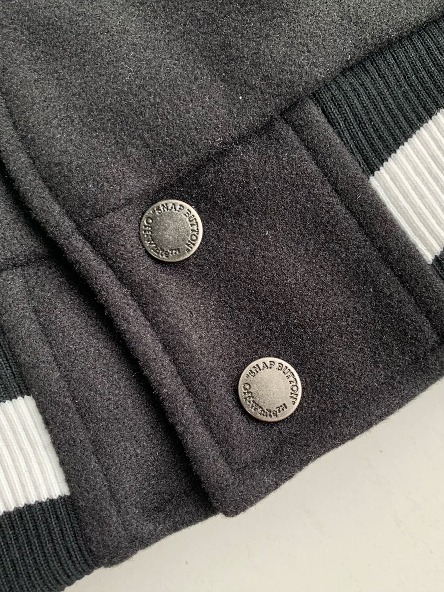 「#3499」OFF-WHITE  FW22  Logo embroidered single-breasted Baseball uniform