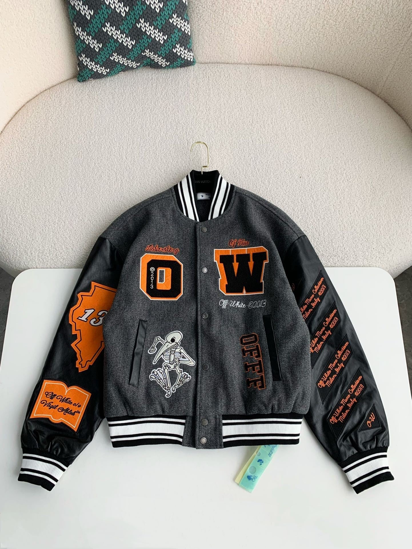「#3501」OFF-WHITE  FW21  Alphabet pattern Baseball uniform