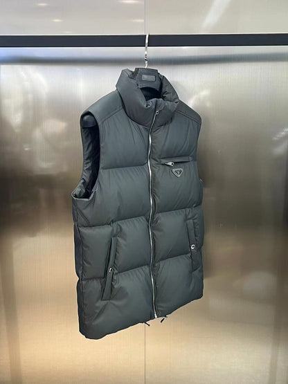 「#3517」Prada white goose down vest