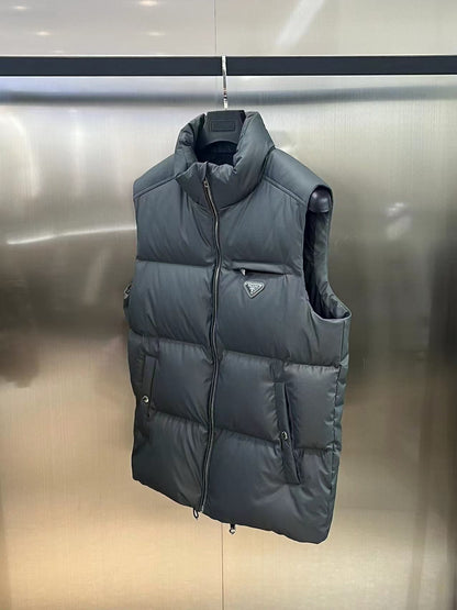 「#3517」Prada white goose down vest
