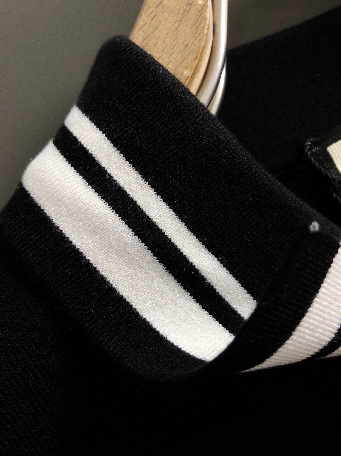 「#3571」Gucci 24 fall and winter new black and white stripes t-shirt