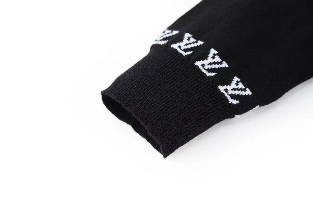 「#3579」Louis Vuitton monogrammed wool bottoming sweater