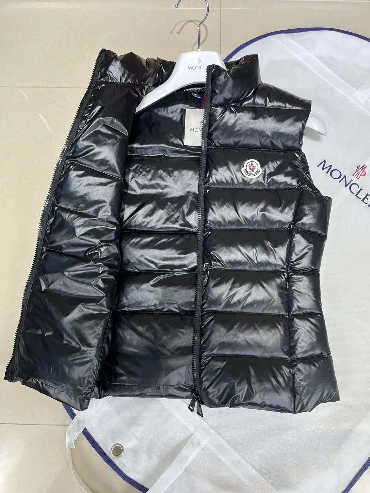 「#3588」Moncler down vest