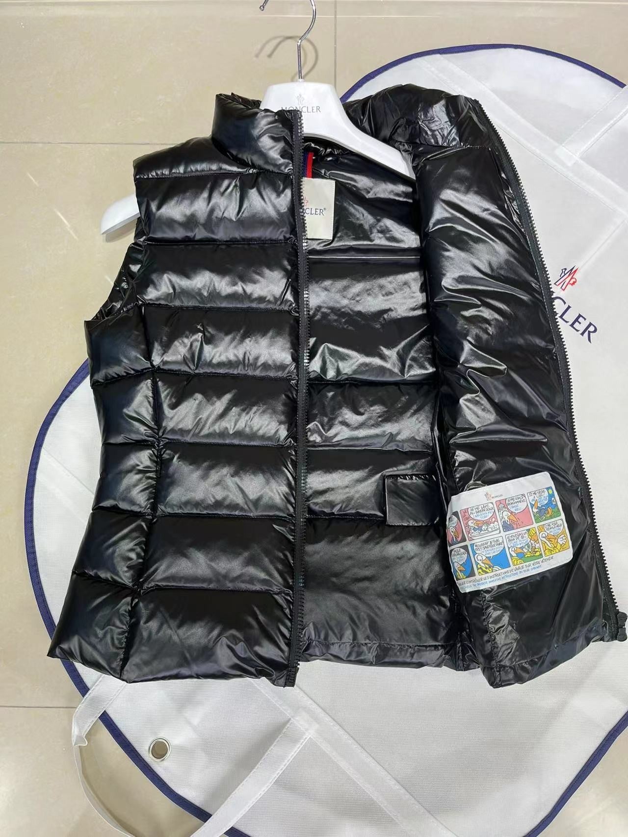 「#3588」Moncler down vest