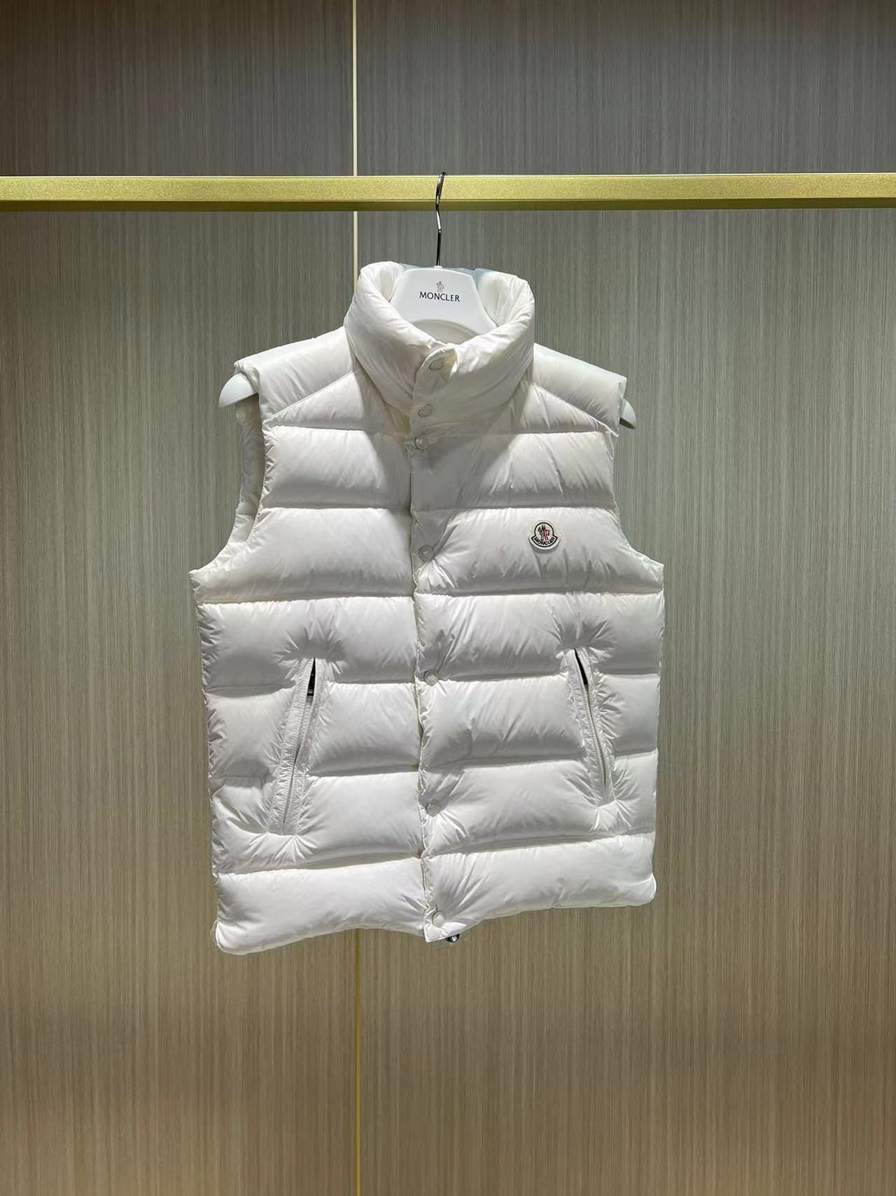 「#3589」Moncler stand collar down vest