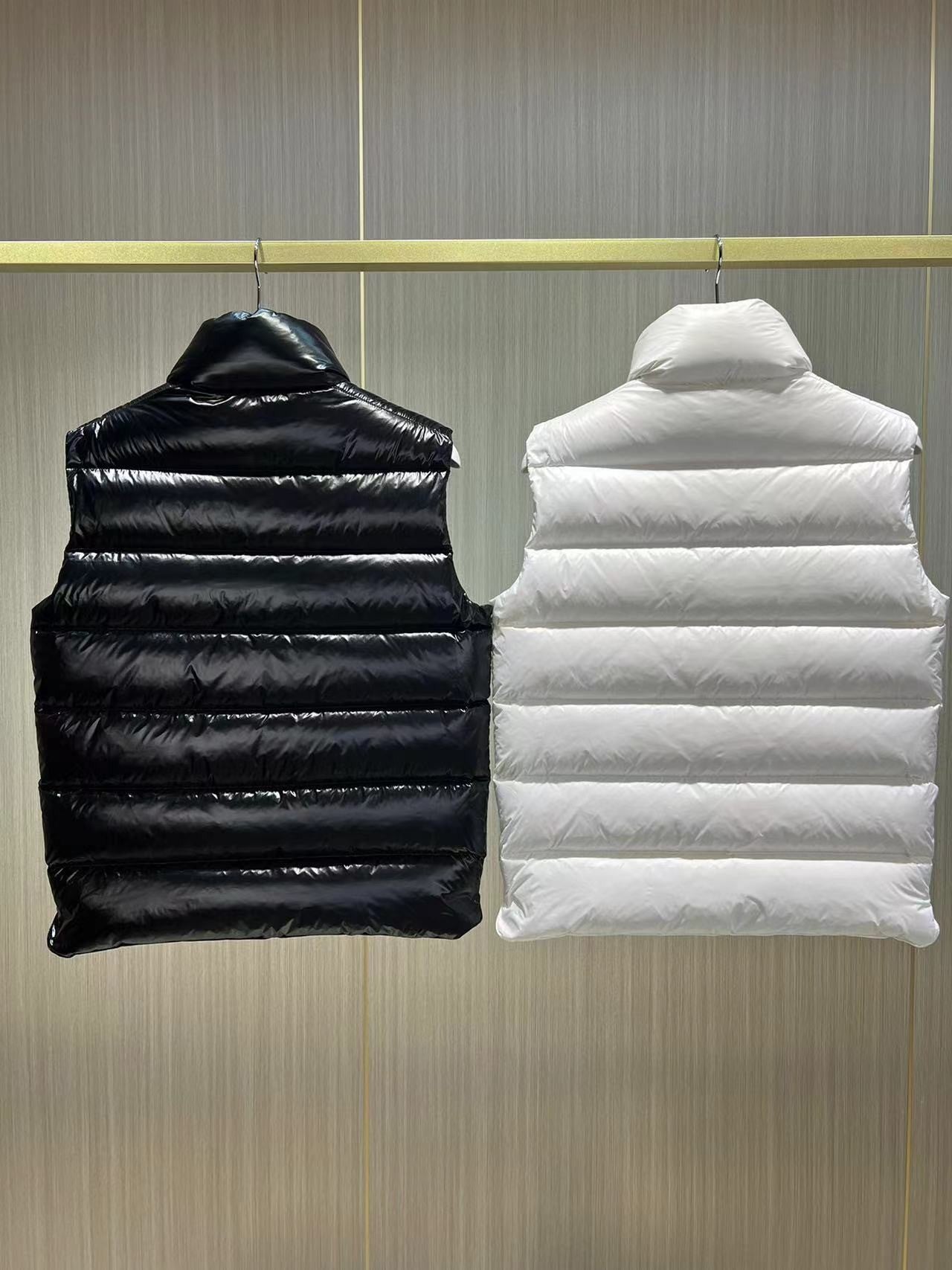 「#3589」Moncler stand collar down vest
