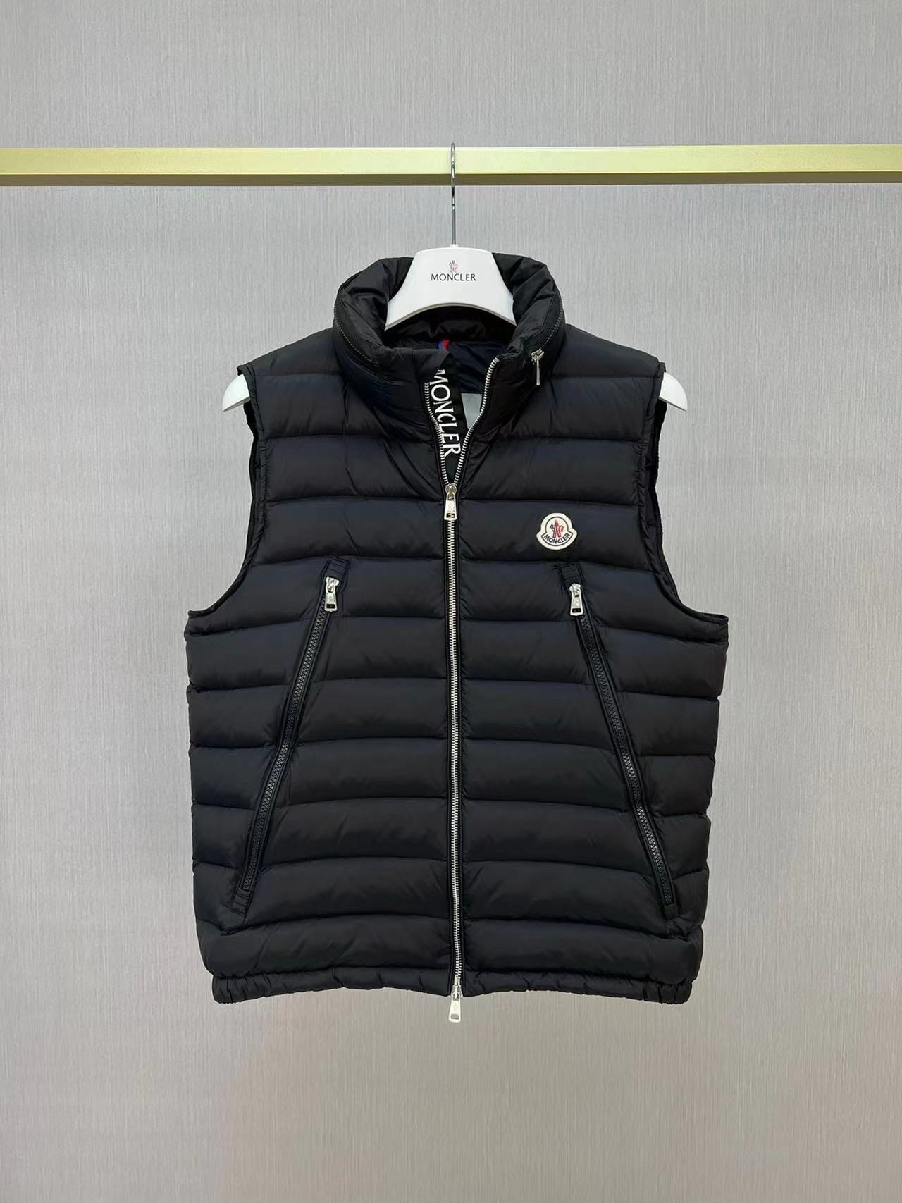 「#3592」Moncler new albyt oblique zipper hidden hood stand collar vest