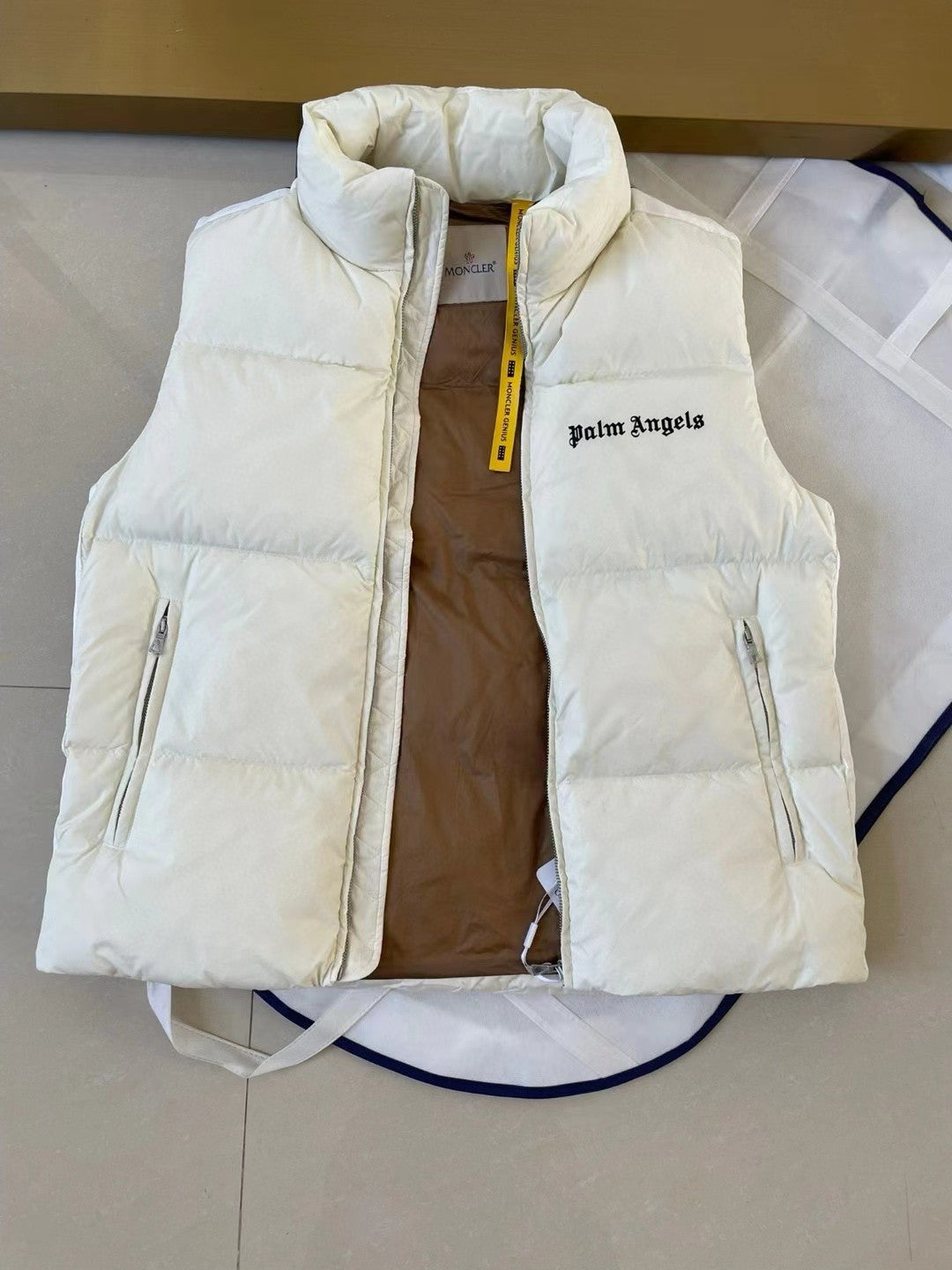 「#3593」Moncler×Palm Angles joint Rodman series down vest