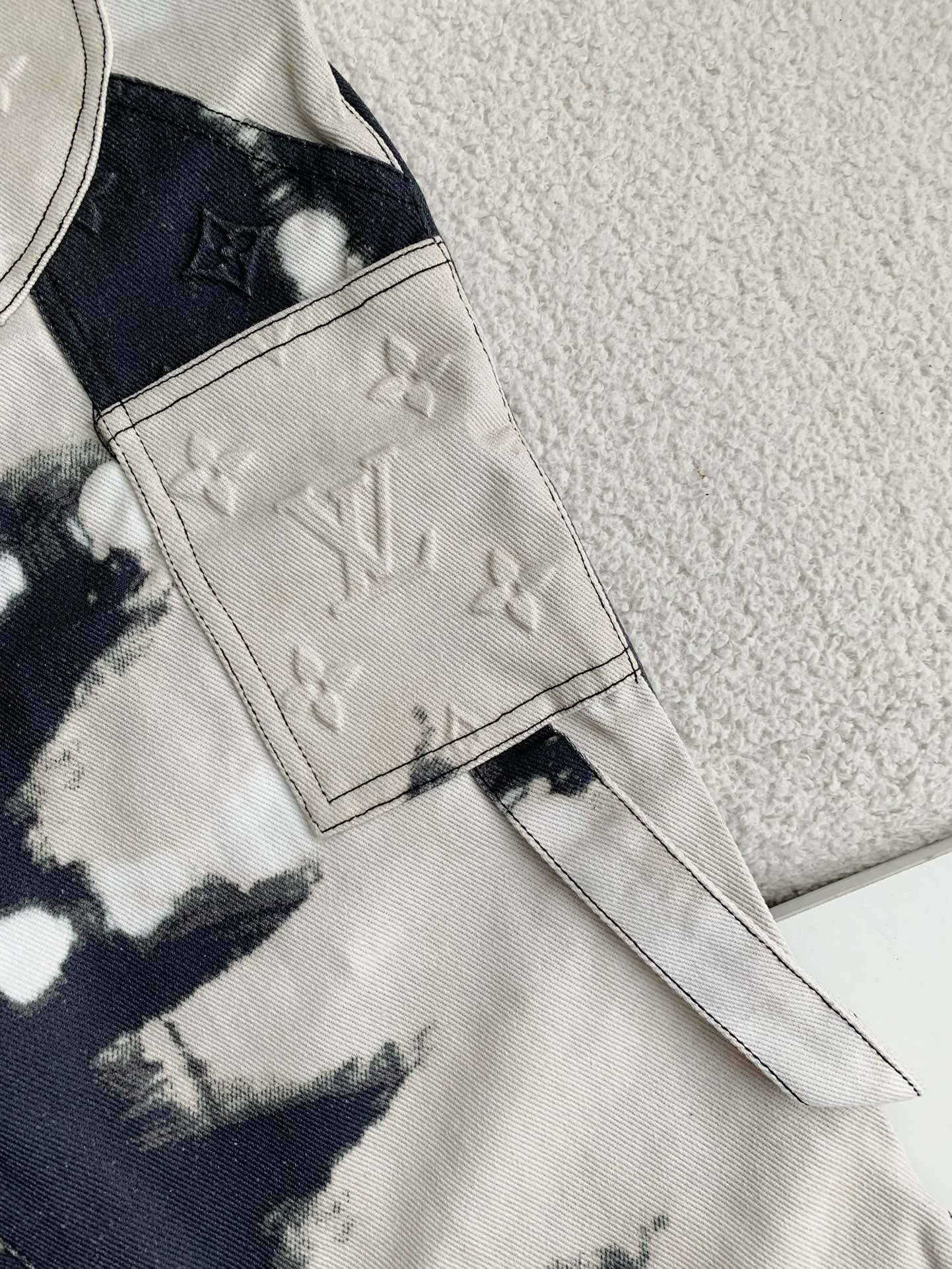 「#3635」Louis Vuitton Costumes