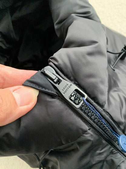 「#3650」Louis Vuitton logo labeled down jacket