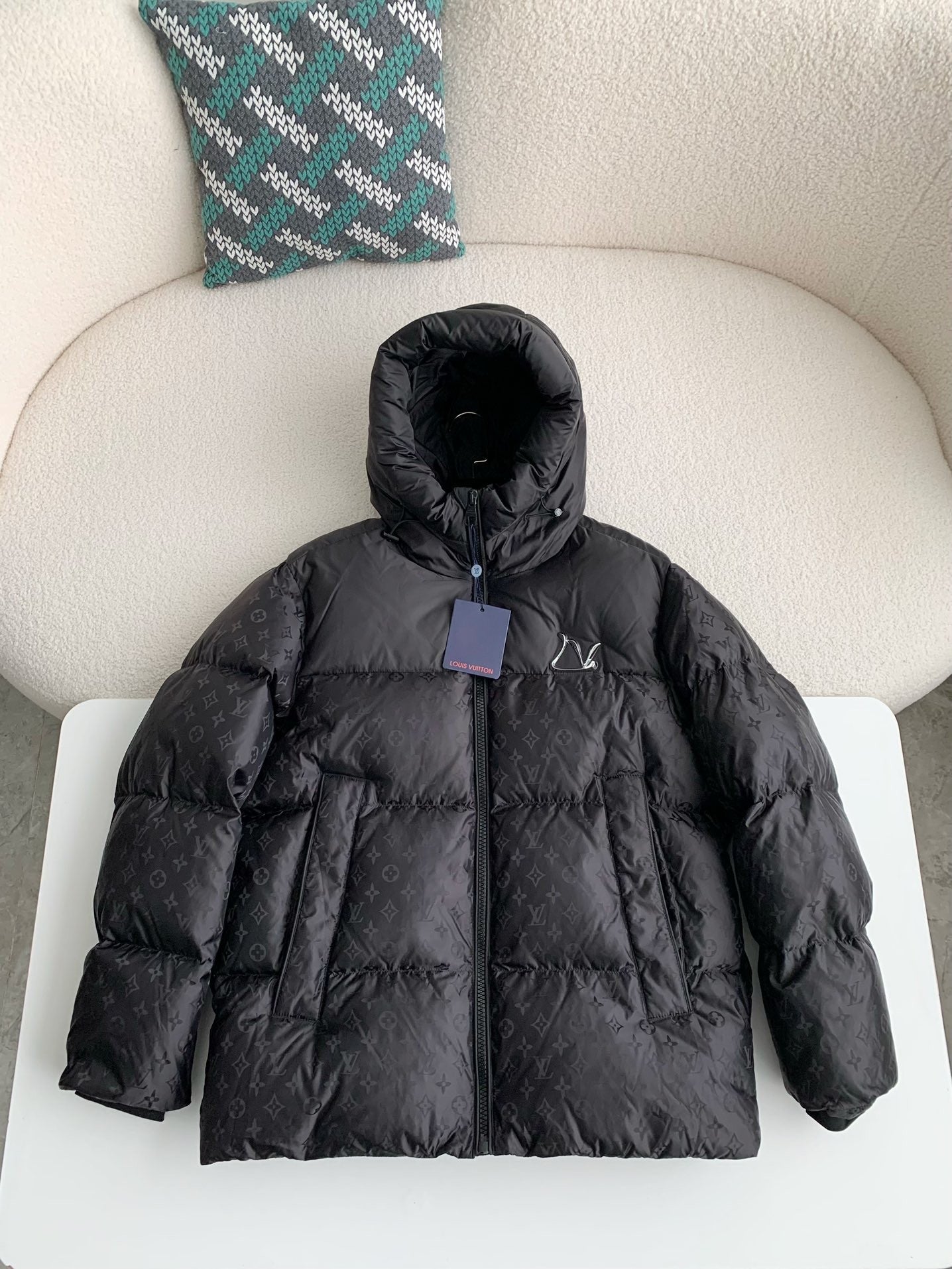「#3650」Louis Vuitton logo labeled down jacket