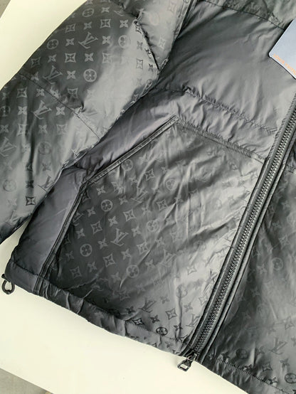 「#2066」LOUIS VUITTON Logo Down Jacket
