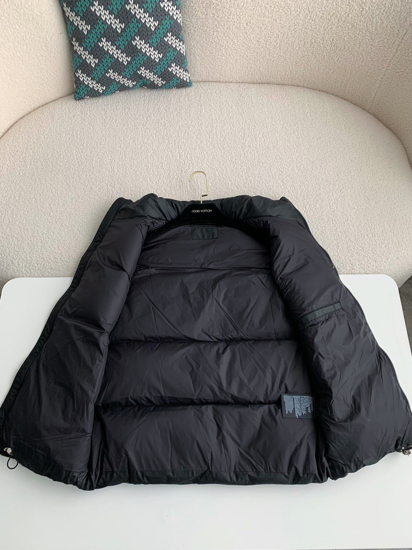 「#3652」Prada white goose down vest