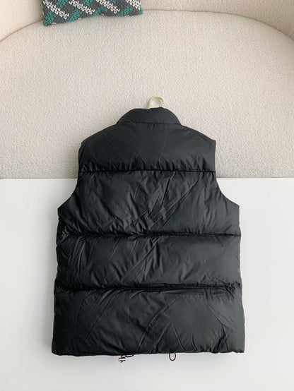 「#3652」Prada white goose down vest