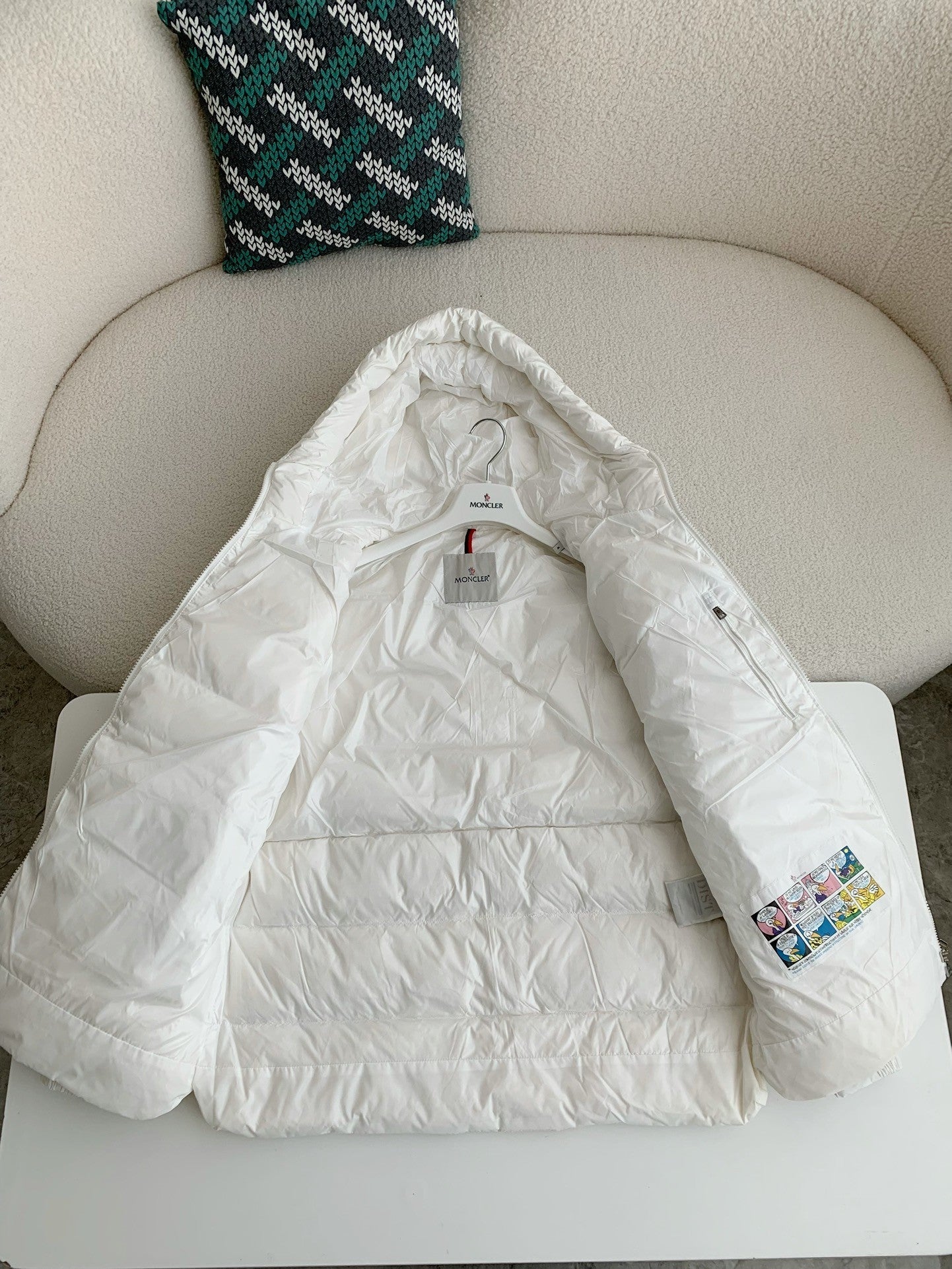 「#3706」Moncler Montbeliard down jacket