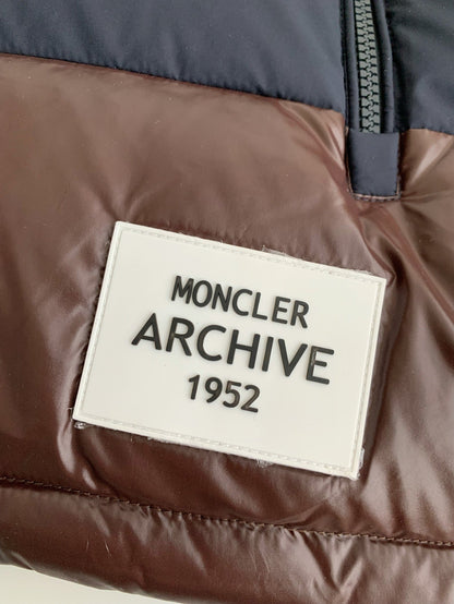 「#3713」Moncler Montbeliard down jacket