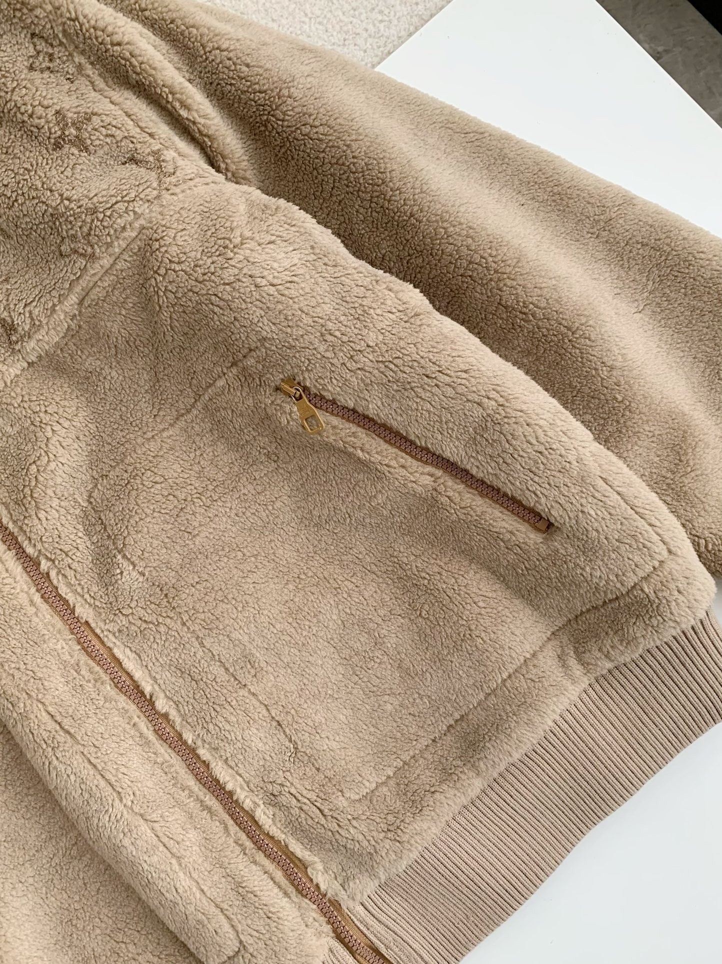「#3511」New, LV reversible wool and sheepskin jacket