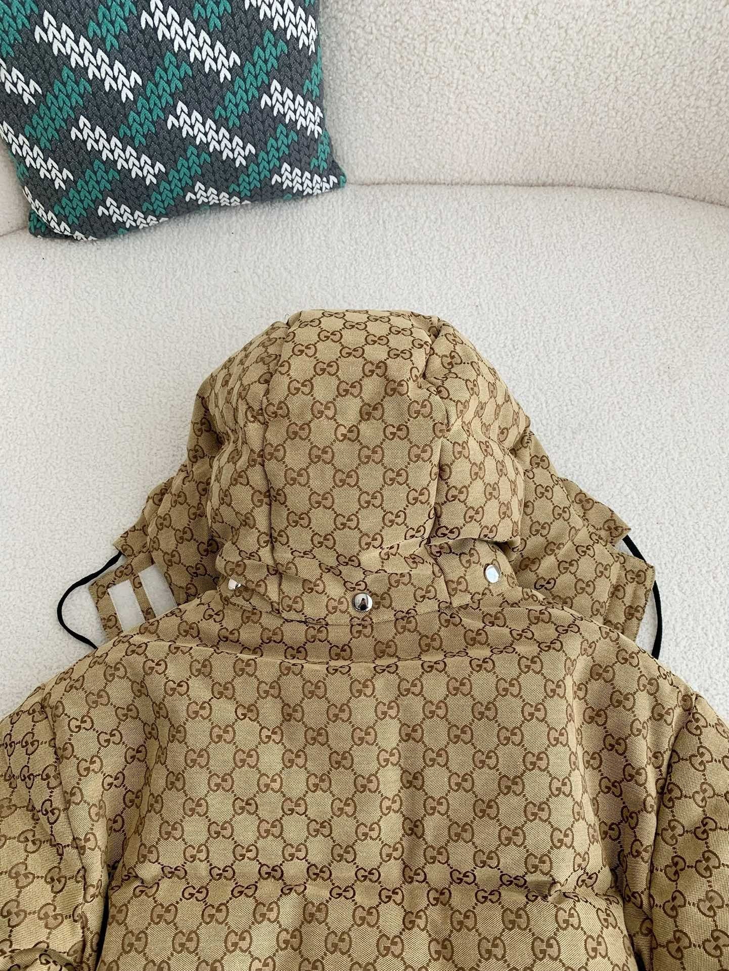 「#3851」Gucci Casual FW22 Full Print Drawstring Down Jacket