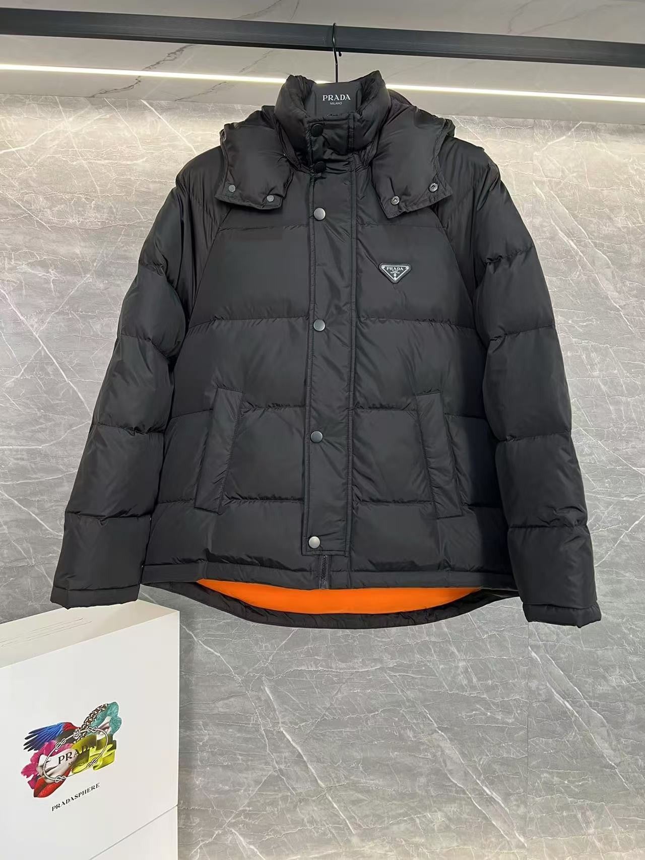 「#3868」Prada RE-Nylon down jacket with detachable hood