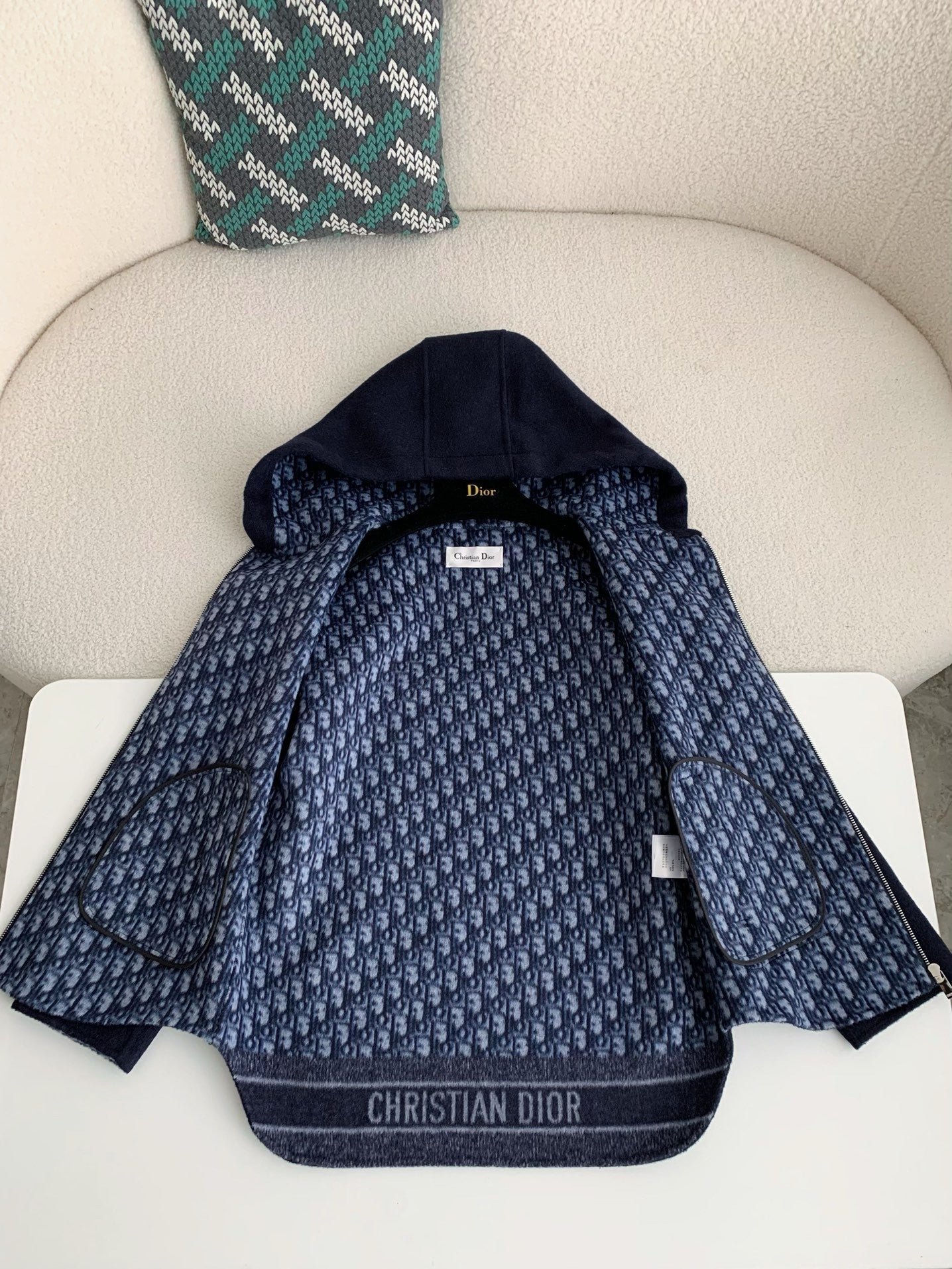 「#3902」Dior Hat zipper jacket，Material: 99% Wool 1% Mulberry Silk