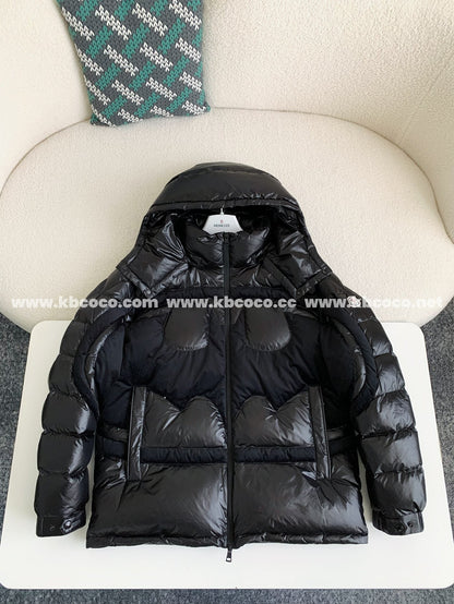 「#3871」Moncler x Batman Collaboration; Jointly issued Solander series down jacket