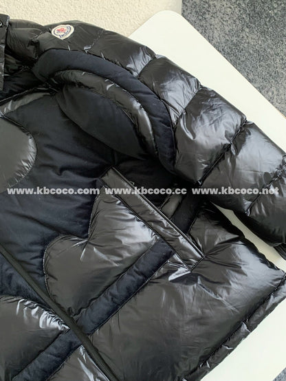 「#3871」Moncler x Batman Collaboration; Jointly issued Solander series down jacket