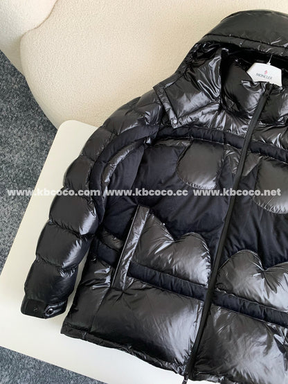 「#3871」Moncler x Batman Collaboration; Jointly issued Solander series down jacket