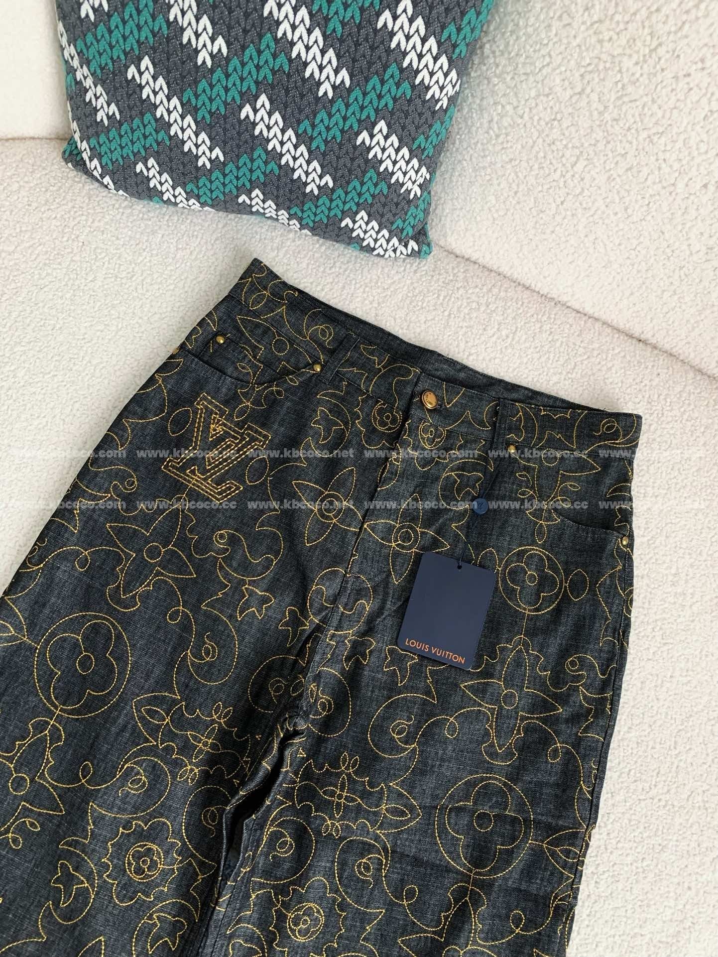 「#3973」Louis Vuitton Costumes