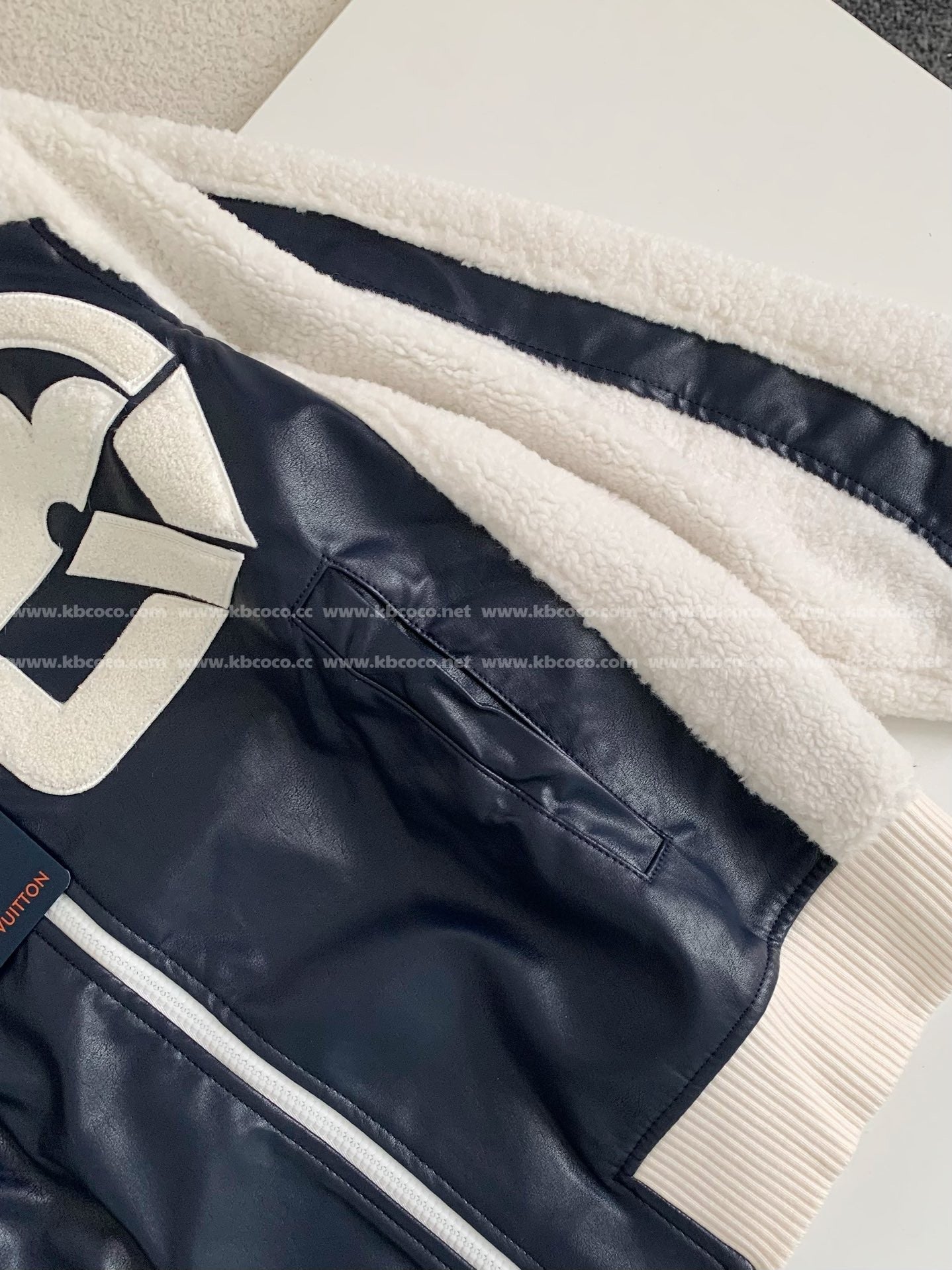 「#3426」Louis Vuitton floral lettering lambskin baseball jacket