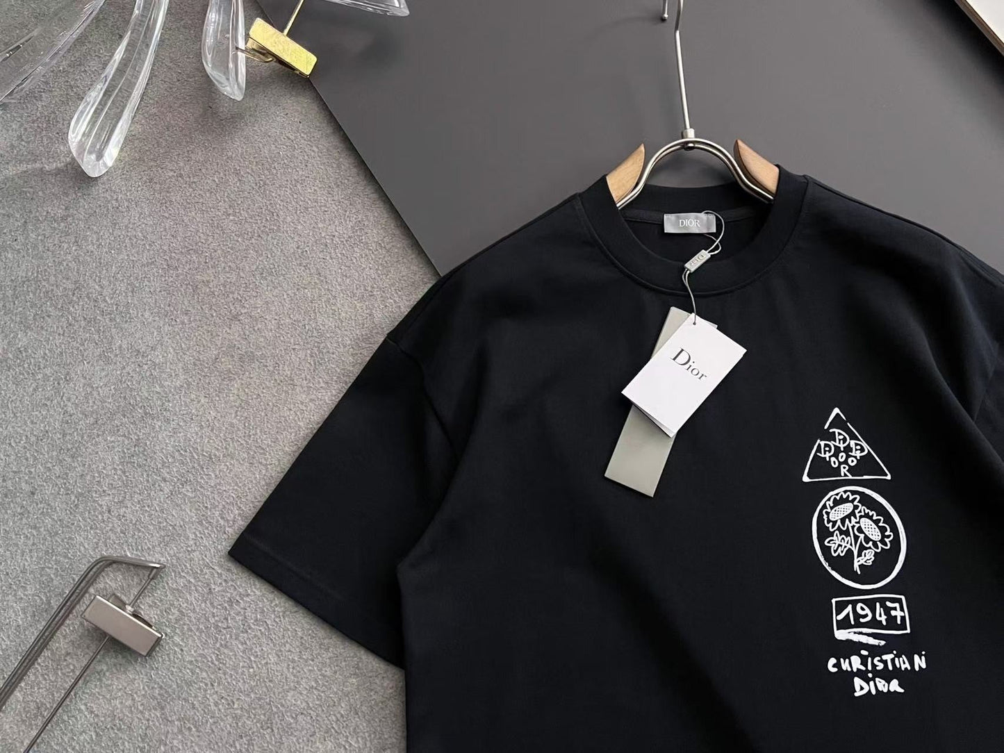 「#4244」Dior Spring/Summer White Two-Hand Direct Ink Jewelry Printed T-shirt