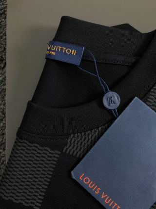 「#4242」Louis Vuitton SpringSummer Black Checkerboard Label Toothbrush Embroidery T-shirt