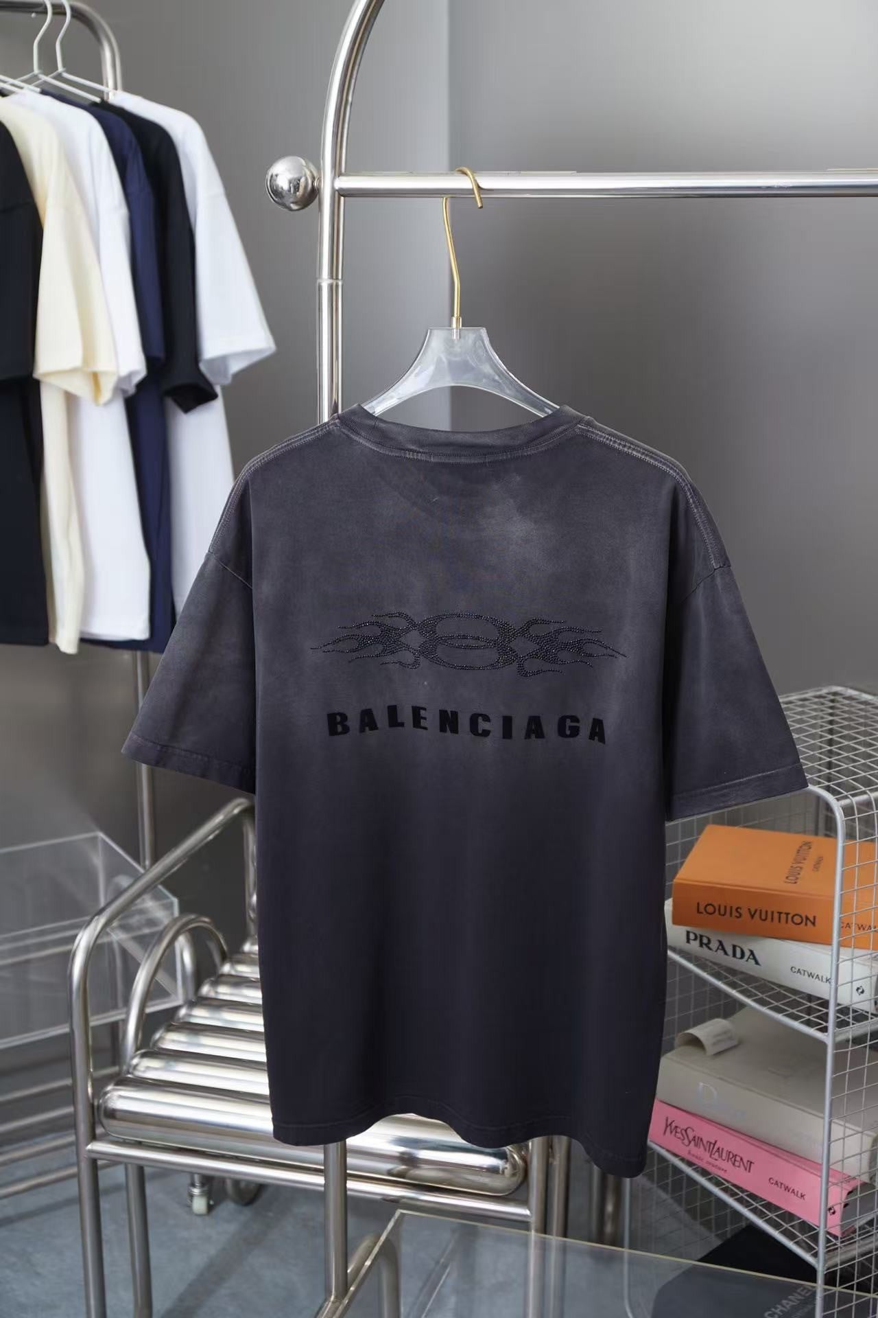 「#4269」Balenciaga Spring/Summer New Flame Hot Diamond T-shirt