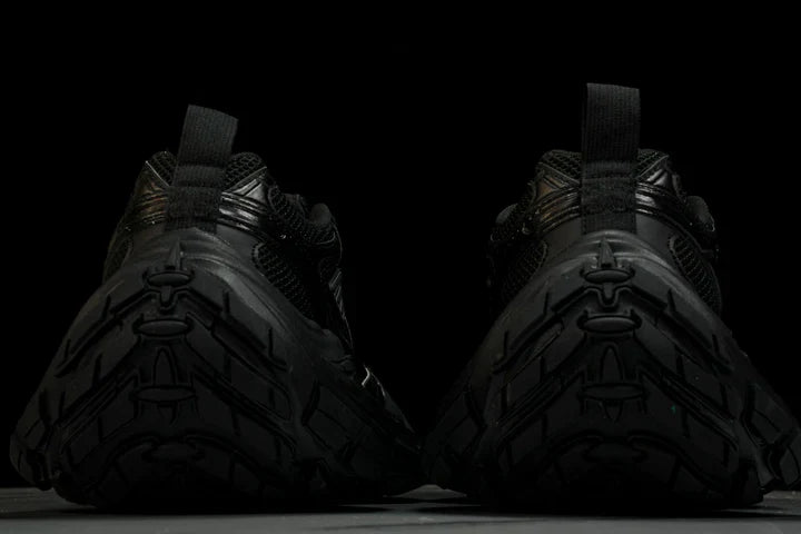 10XL Sneaker 'Black'