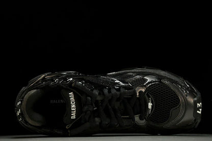 Runner 'Triple Black - Glossy'