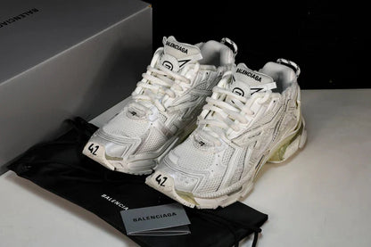 Runner 'White'