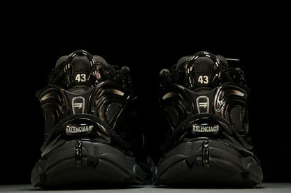 Runner 'Triple Black - Glossy'