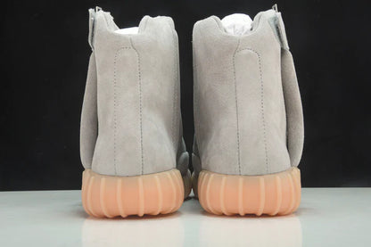 Yzy Boost 750 Light Grey 'Glow In the Dark'