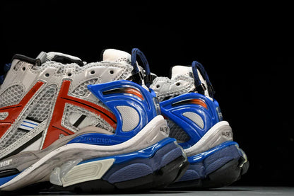 Runner 'Grey Blue Red Black'