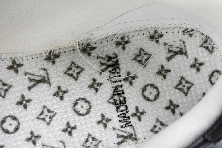 Louis Vuittоп Trainer Low 'Black Distressed'