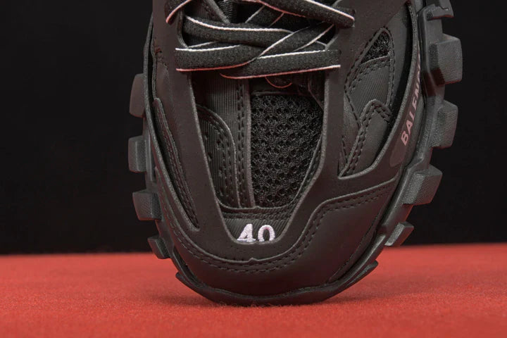 Track Trainer 'Triple Black'