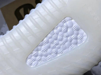 Yzy Boost 350 v2 Static Non-Reflective